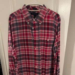 Tommy Hilfiger slim fit pink button down. Slim fit size Large